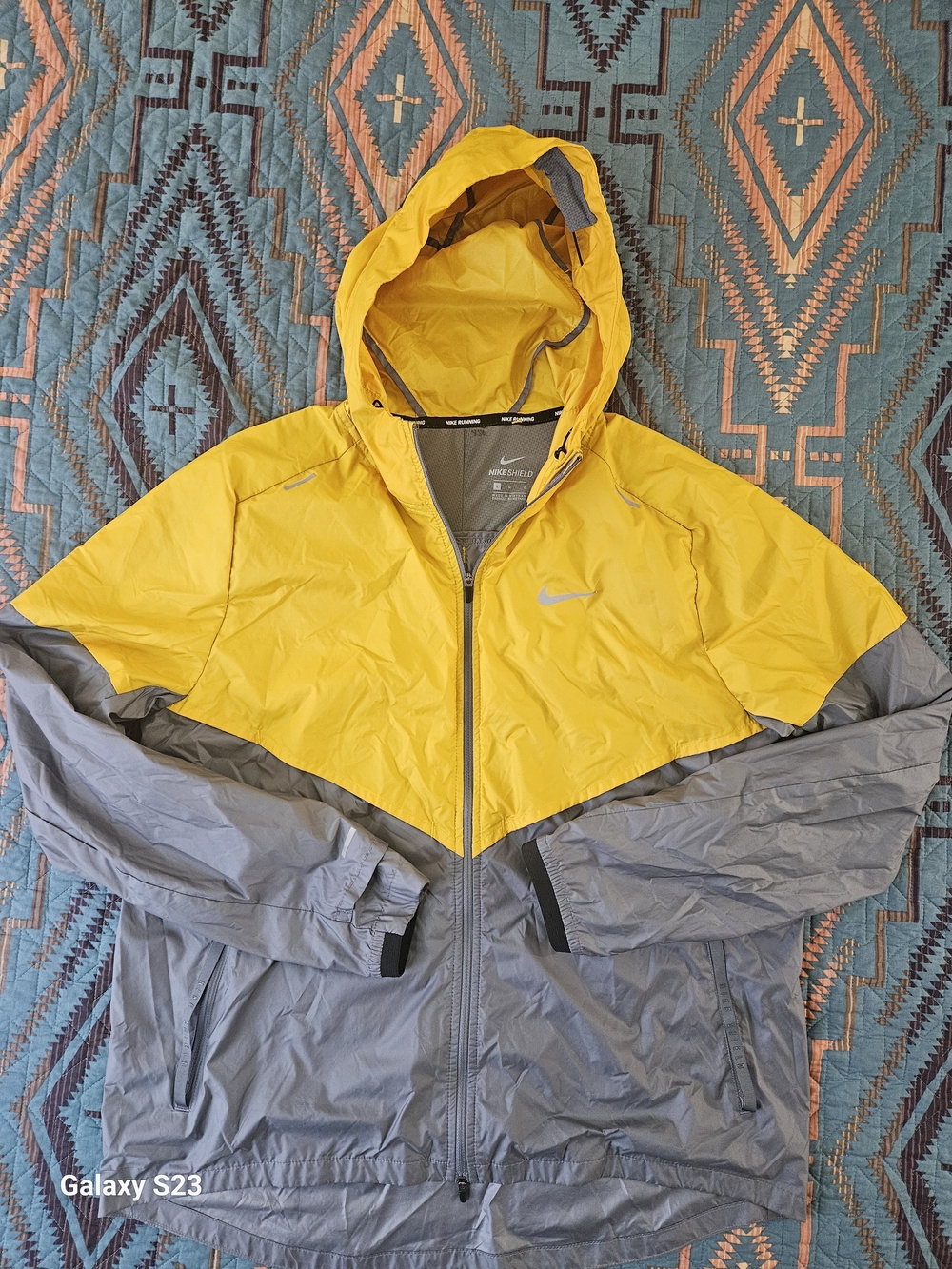 Nike Men’s Yellow and Gray Hooded Windbreaker Jacket - Lightweight Zip-Up